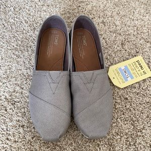 Brand New Toms